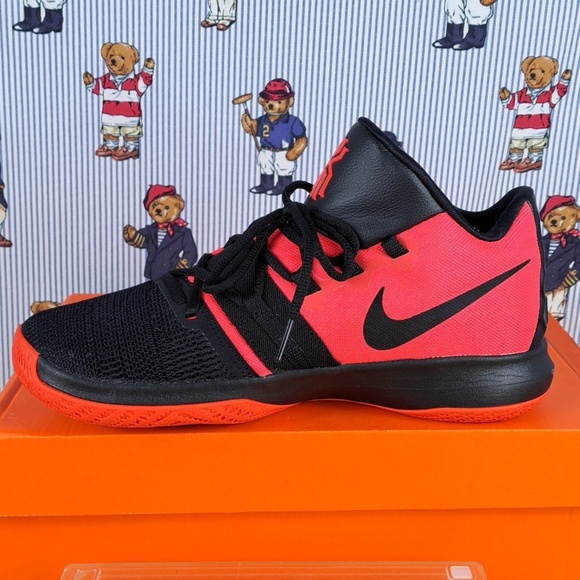 Nike Kyrie Flytrap knit black & red orbit mid top basketball sneaker shoes 8.5 main image 10